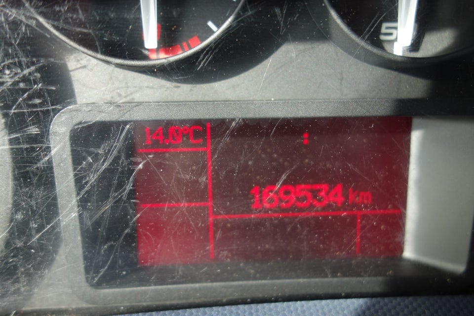 Iveco Daily 2,3 35S16 12m³ Van AG8