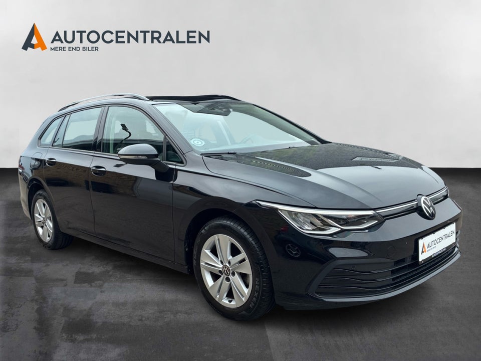 VW Golf VIII 1,5 eTSi 130 Life Variant DSG 5d