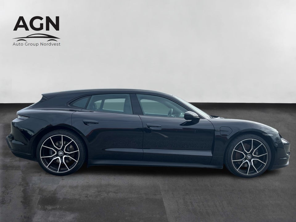 Porsche Taycan Sport Turismo 5d