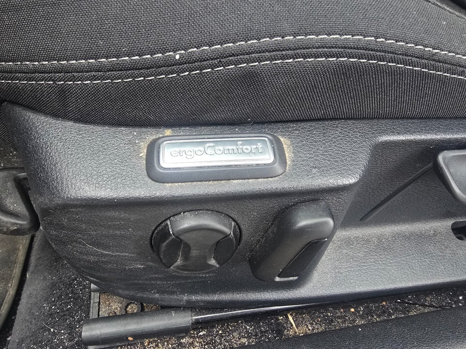 VW Passat 1,4 TSi 150 Comfortline Premium DSG 4d