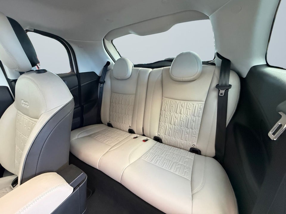 Fiat 500e 42 la Prima 3+1 4d
