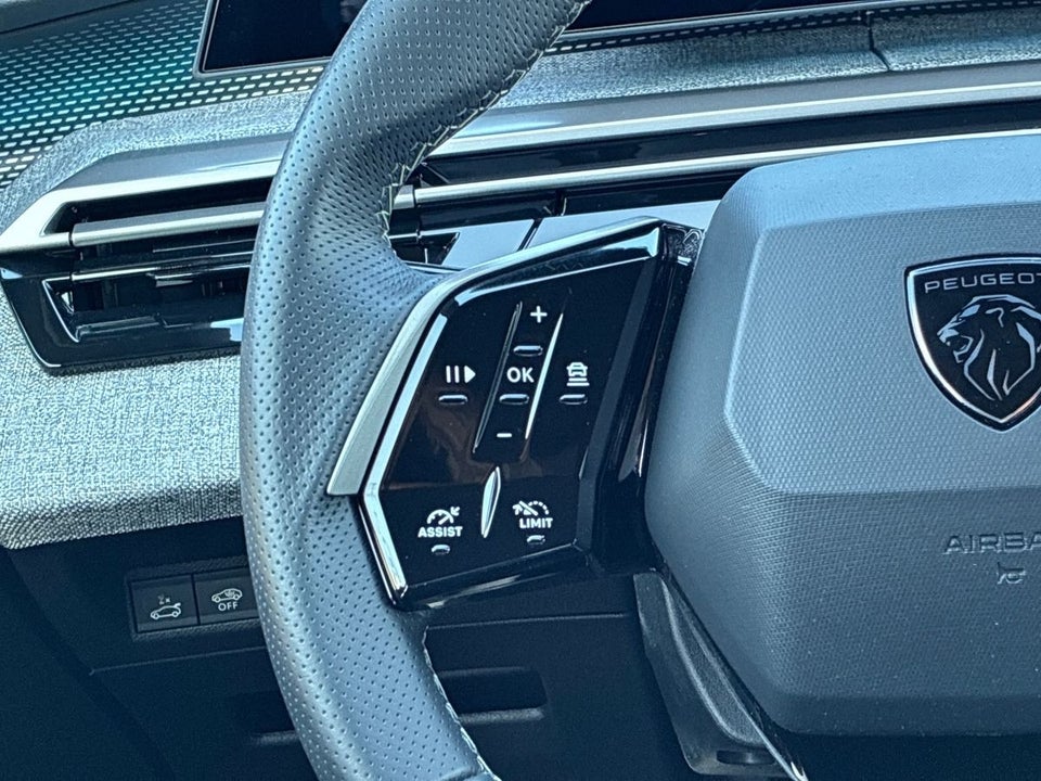 Peugeot e-5008 77 GT 7prs 5d
