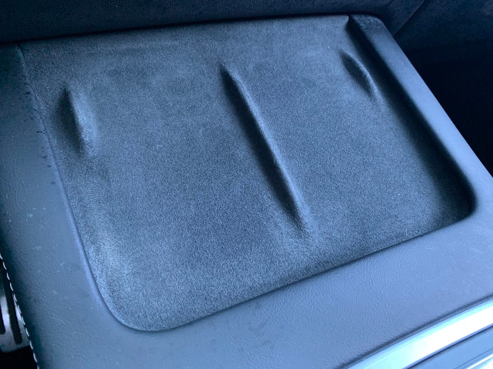 Tesla Model Y Long Range AWD 5d