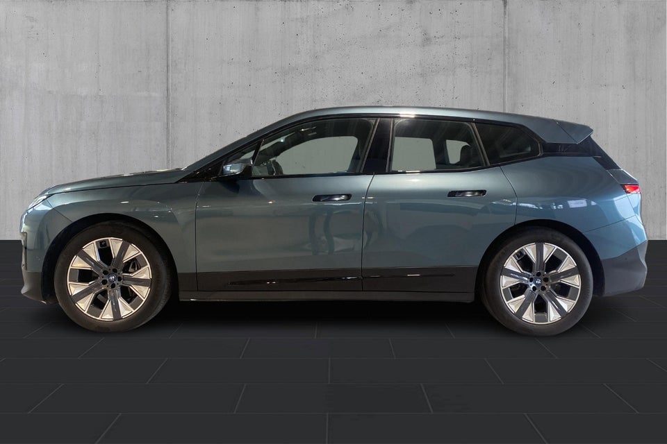 BMW iX xDrive40 5d