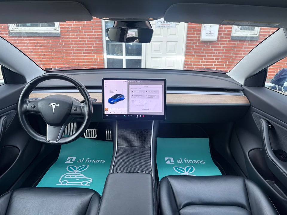 Tesla Model 3 Long Range AWD 4d