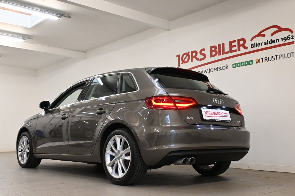 Audi A3 2,0 TDi 184 Ambiente Sportback quattro S-tr. 5d