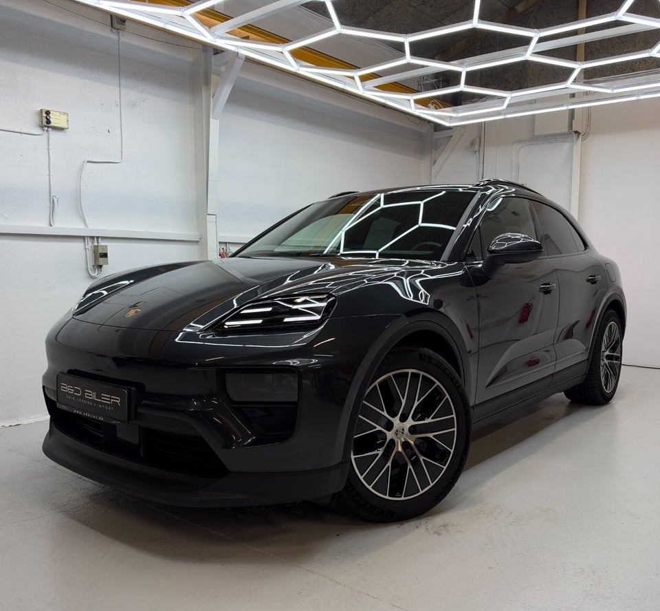 Porsche Macan 5d