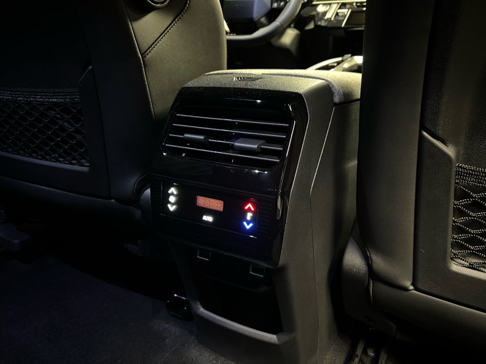 Peugeot e-5008 77 GT 7prs 5d