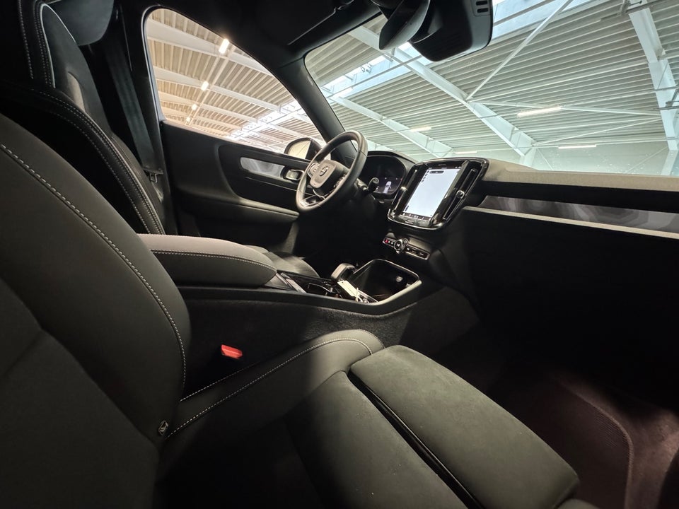 Volvo XC40 ReCharge Extended Range Plus 5d