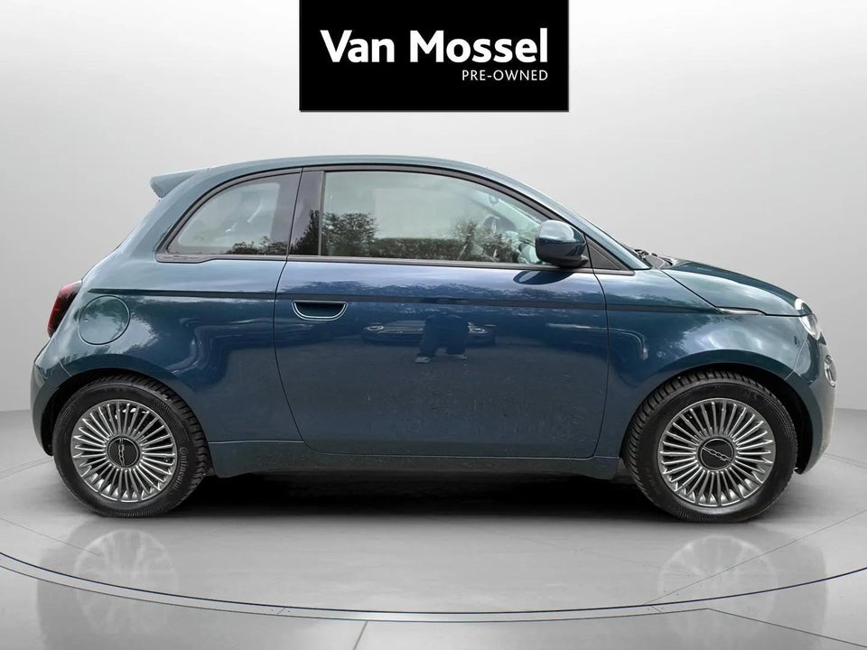 Fiat 500e 42 Icon 3d