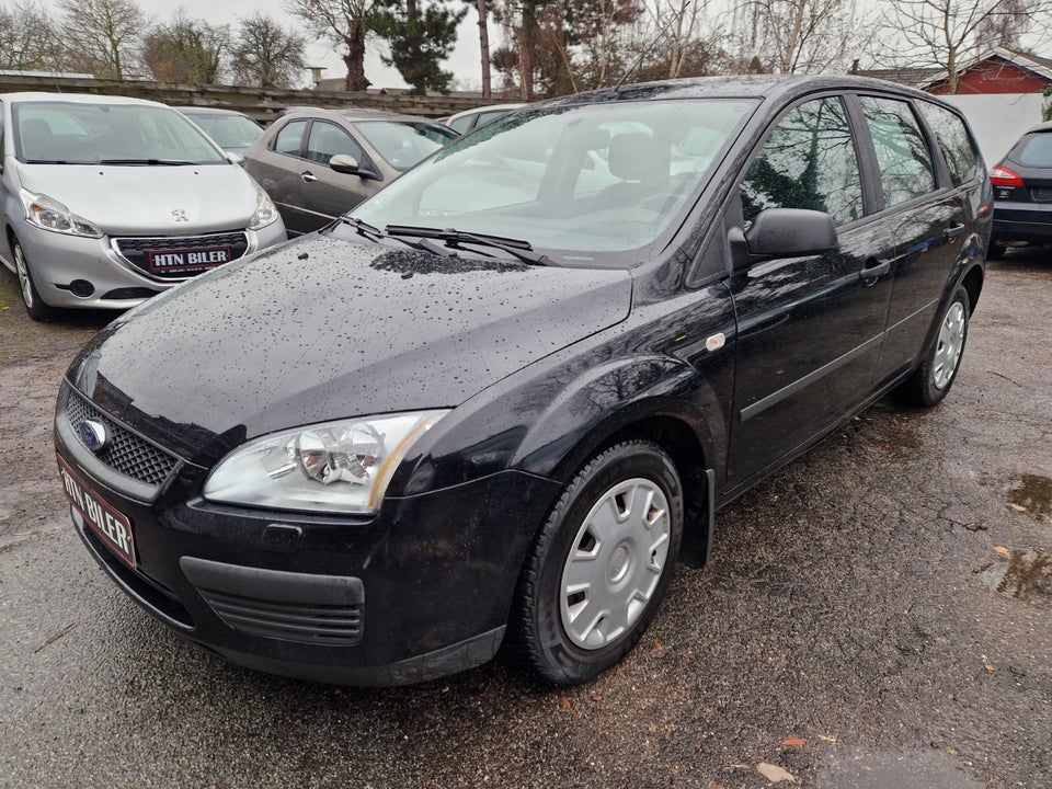 Ford Focus 1,6 Trend 100 5d