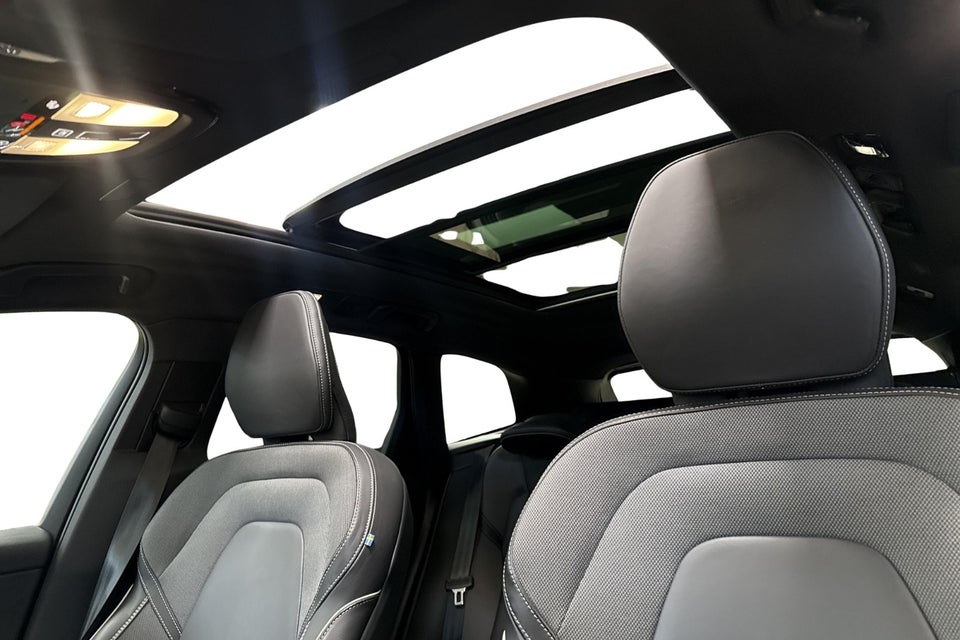 Volvo XC60 2,0 T6 ReCharge R-Design aut. AWD 5d