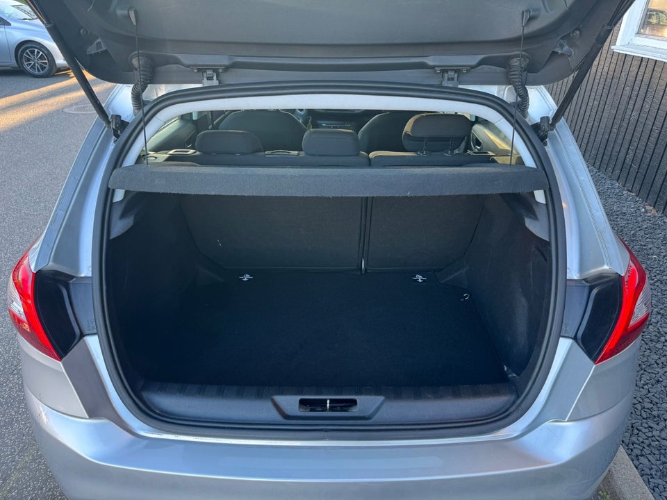 Peugeot 308 1,2 VTi 82 Active 5d