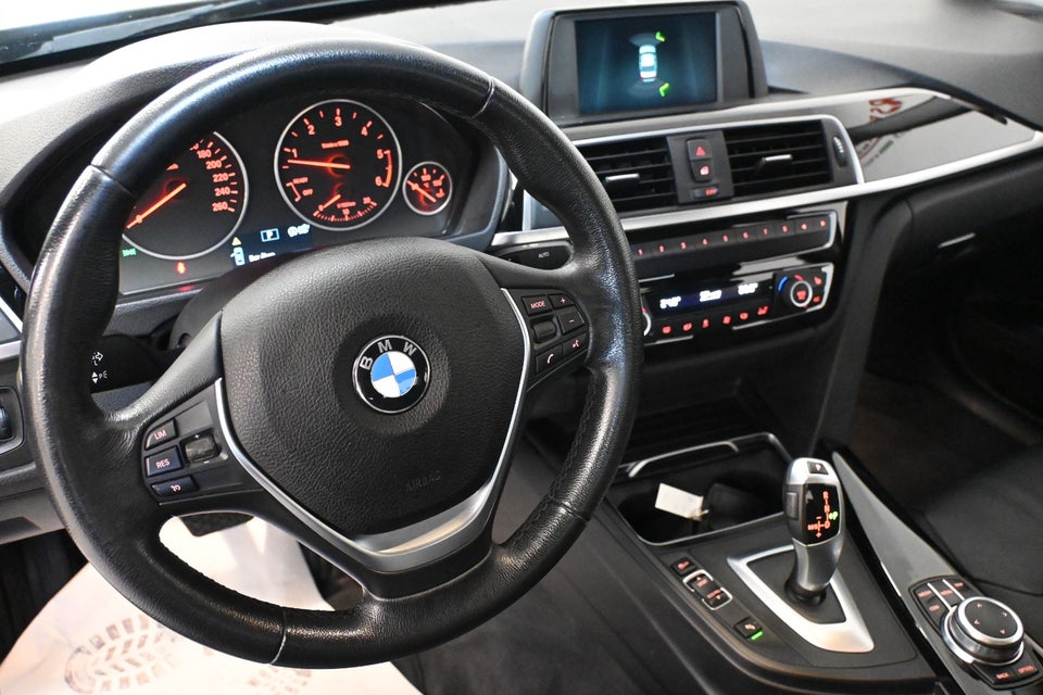 BMW 330d 3,0 xDrive aut. 4d