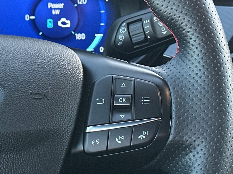 Ford Kuga 2,5 PHEV ST-Line X CVT 5d