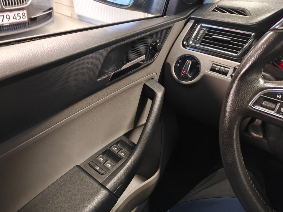 Seat Toledo 1,6 TDi 105 Style 5d