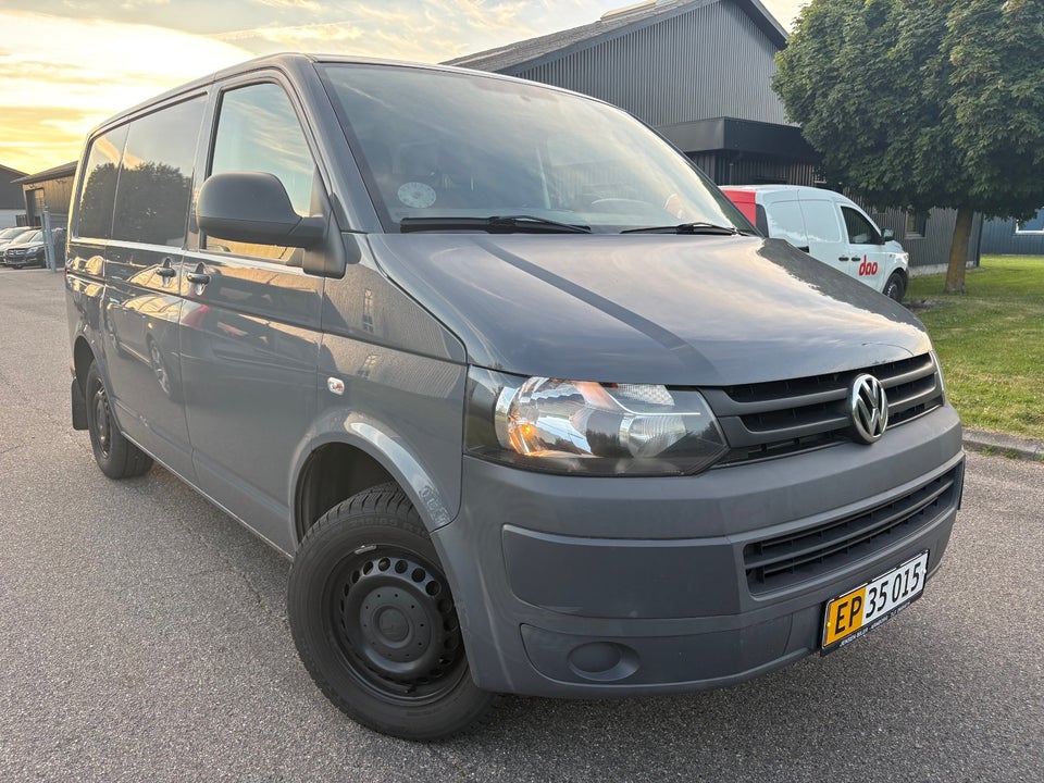 VW Transporter 2,0 TDi 140 Kassevogn 4Motion kort