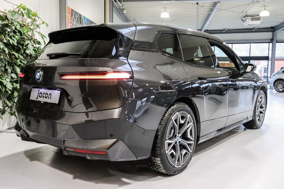 BMW iX xDrive50 Sport 5d