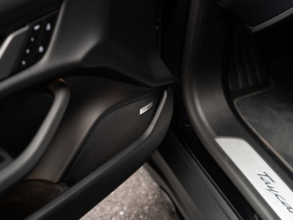 Porsche Taycan 4 Performance+ Cross Turismo 5d