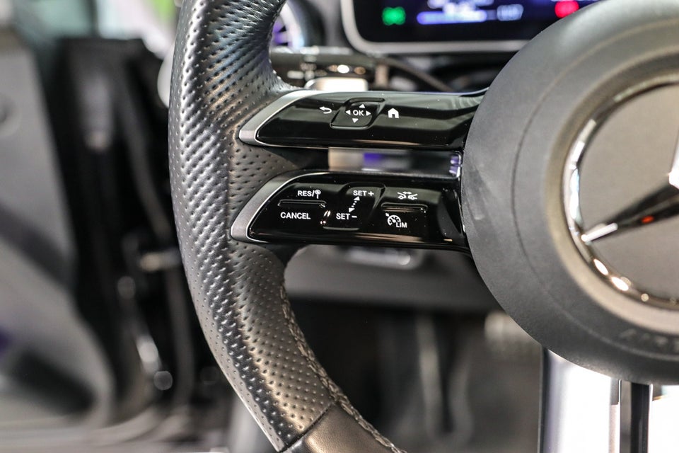 Mercedes EQE350 AMG Line 4d