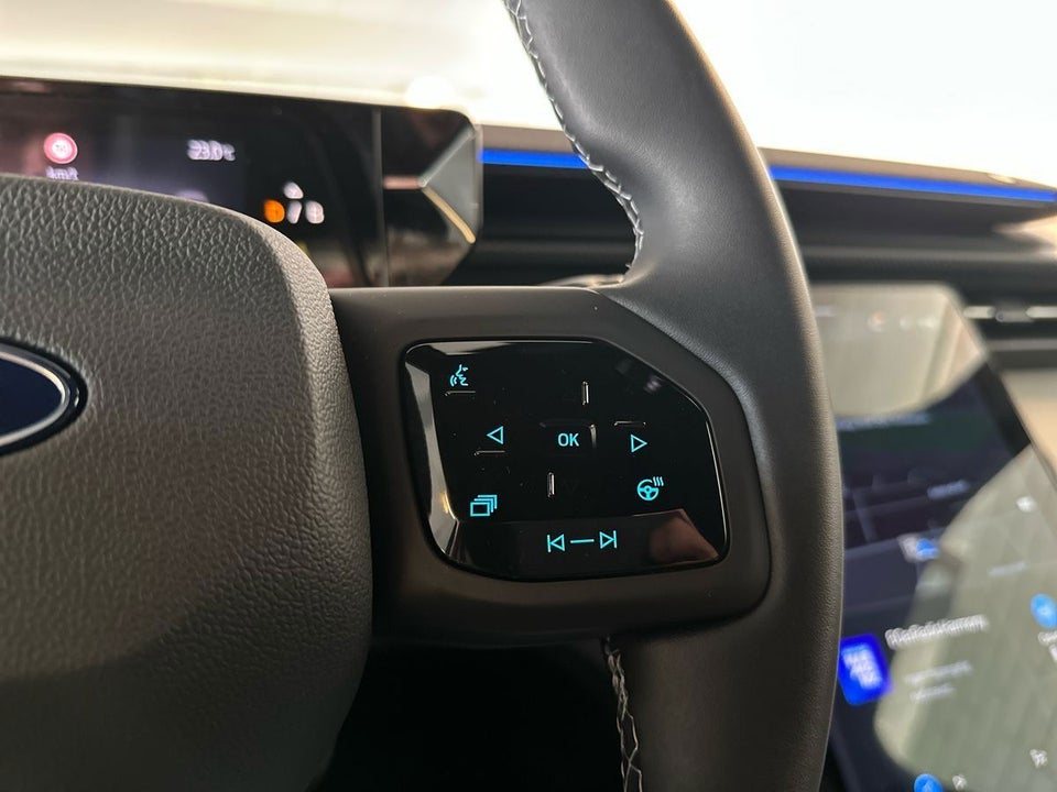 Ford Capri 84 Premium Extended Range AWD 5d