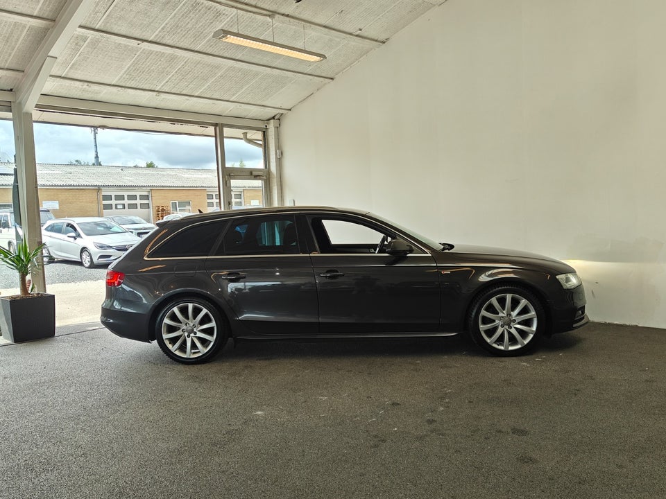 Audi A4 2,0 TDi 136 S-line Avant 5d
