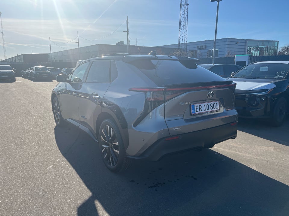 Toyota bZ4X 73 Executive 5d