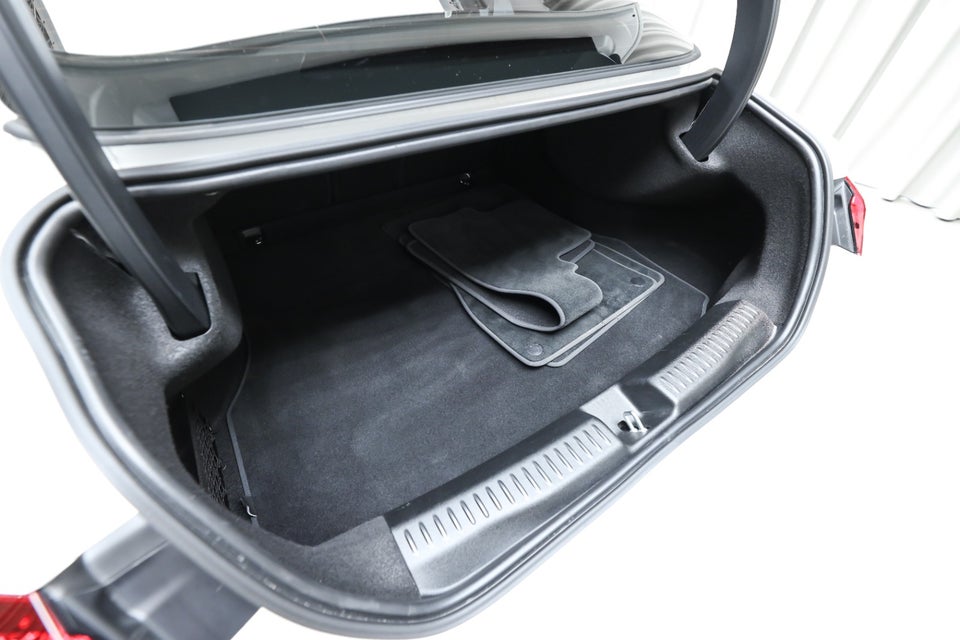 Mercedes CLA250+ electric Progressive Premium 4d