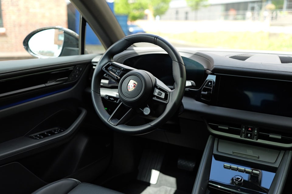 Porsche Macan 4 5d