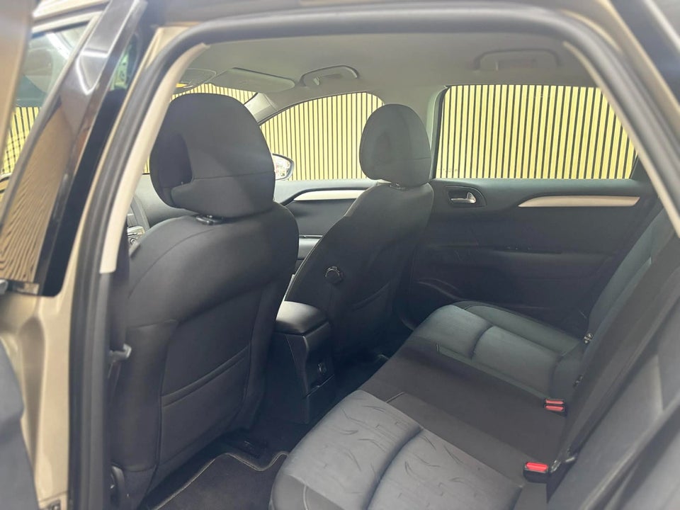 Citroën C4 1,6 e-HDi 112 Seduction E6G 5d