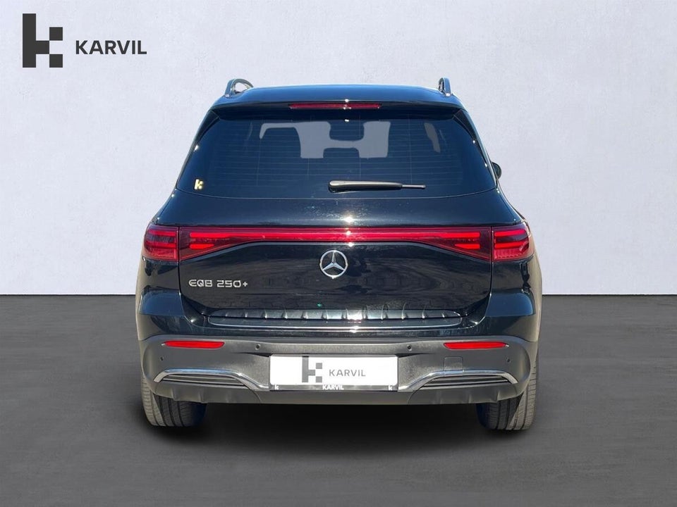 Mercedes EQB250+ AMG Line 5d