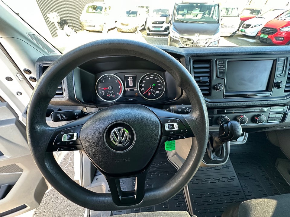 VW Crafter 35 2,0 TDi 177 Kassevogn L3H2 aut.