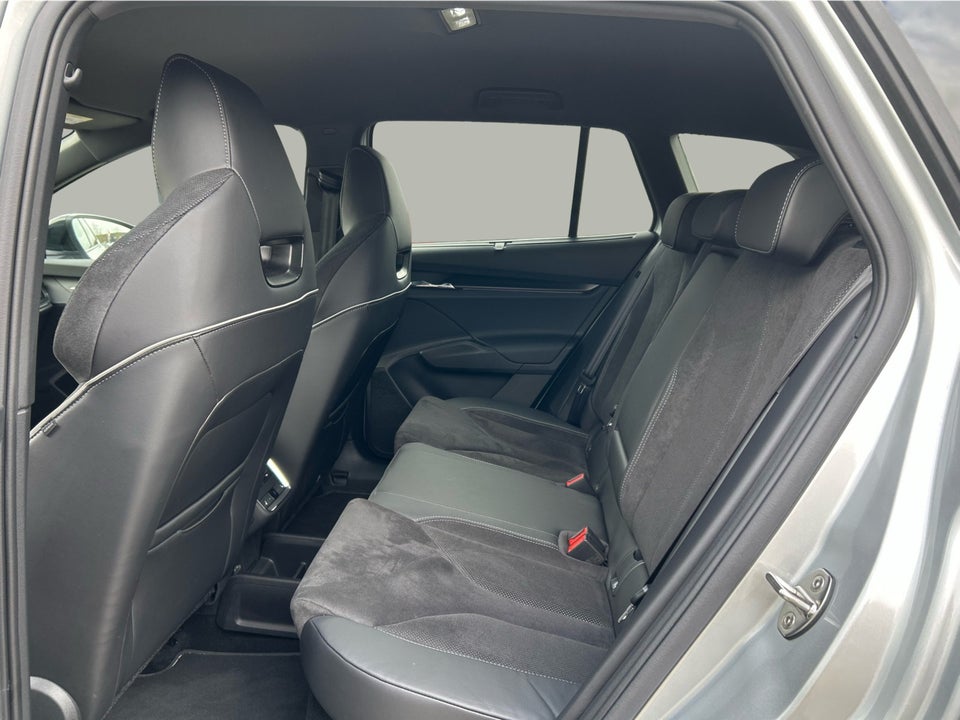 Skoda Enyaq 85x iV Sportline Maxx 5d