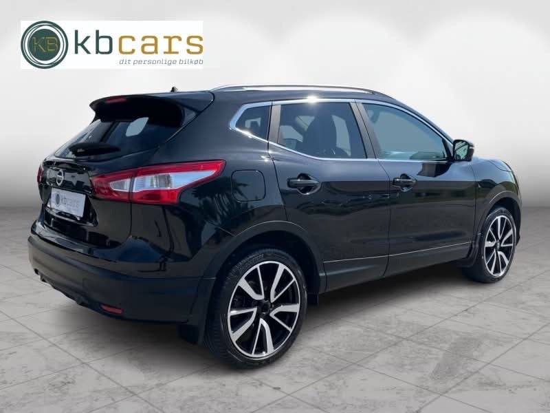 Nissan Qashqai 1,2 Dig-T 115 Tekna 5d