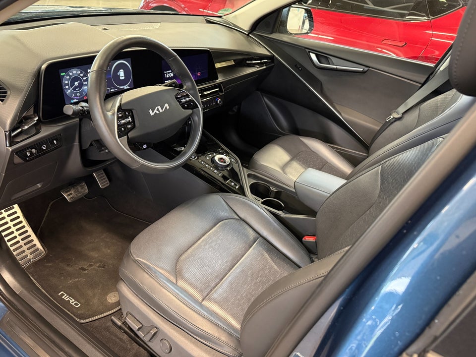 Kia Niro 64 EV Upgrade 5d