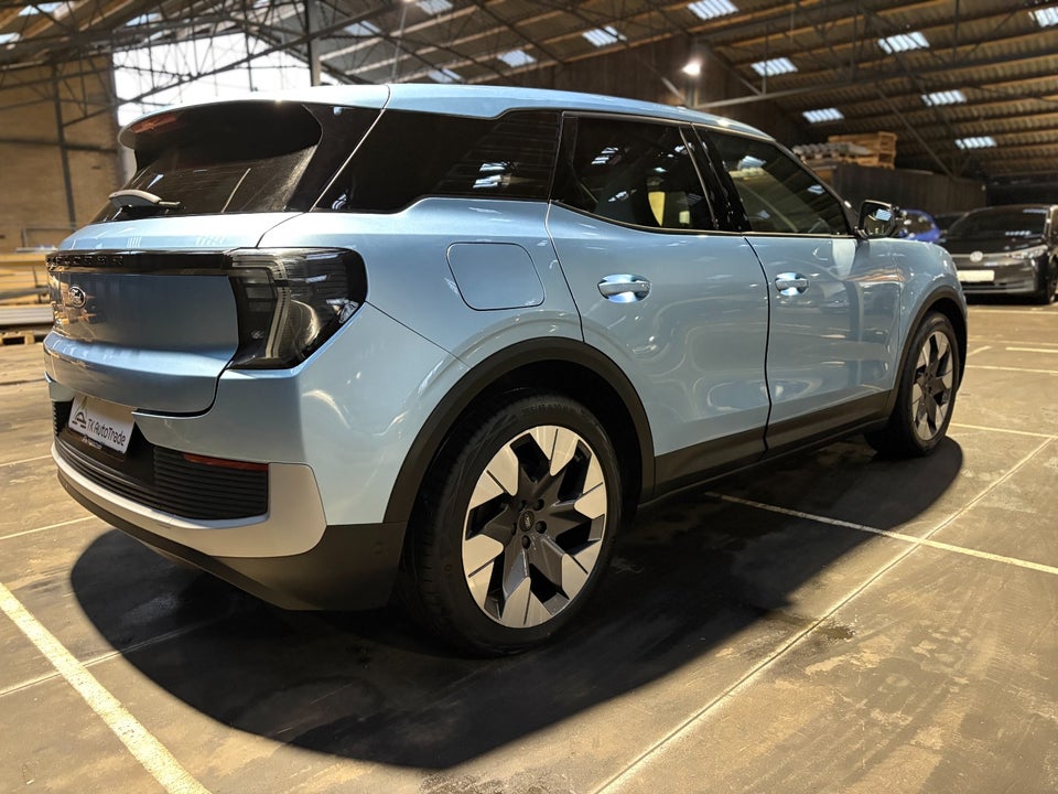 Ford Explorer 77 Premium Extended Range 5d