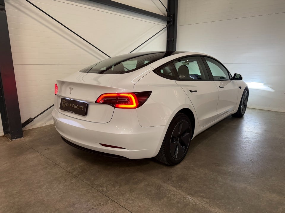 Tesla Model 3 Long Range RWD 4d