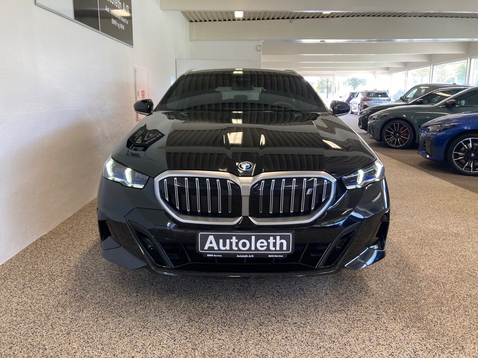 BMW i5 eDrive40 Touring Fully Charged M-Sport 5d