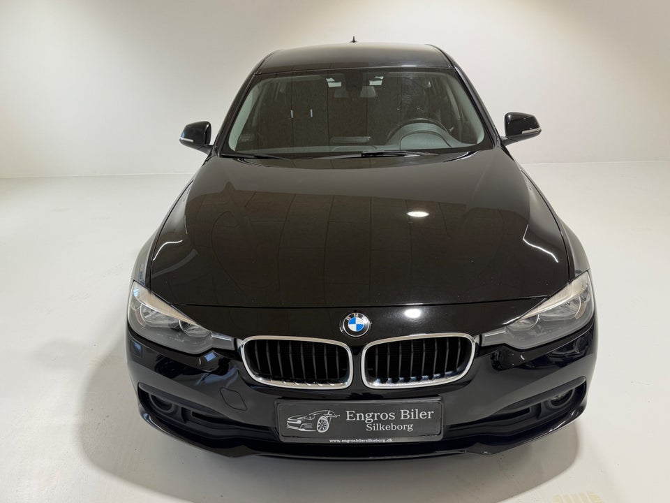 BMW 320d 2,0 Touring Advantage aut. 5d