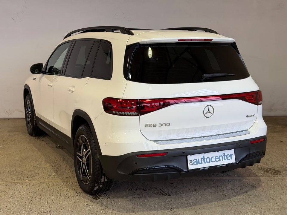 Mercedes EQB300 AMG Line 4Matic 5d