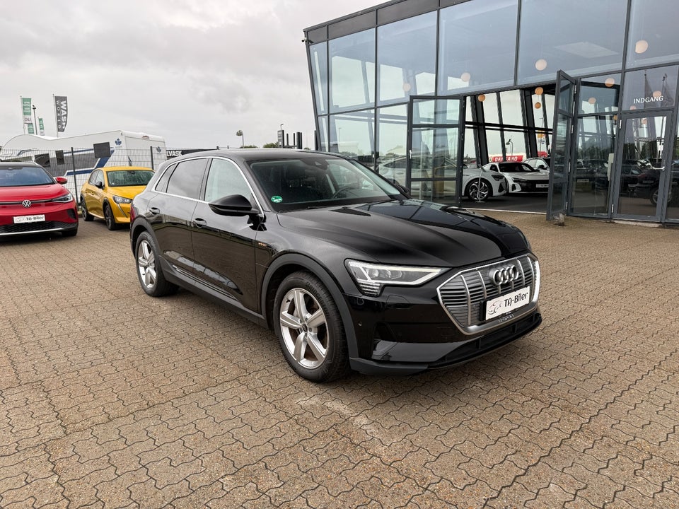 Audi e-tron 50 quattro 5d