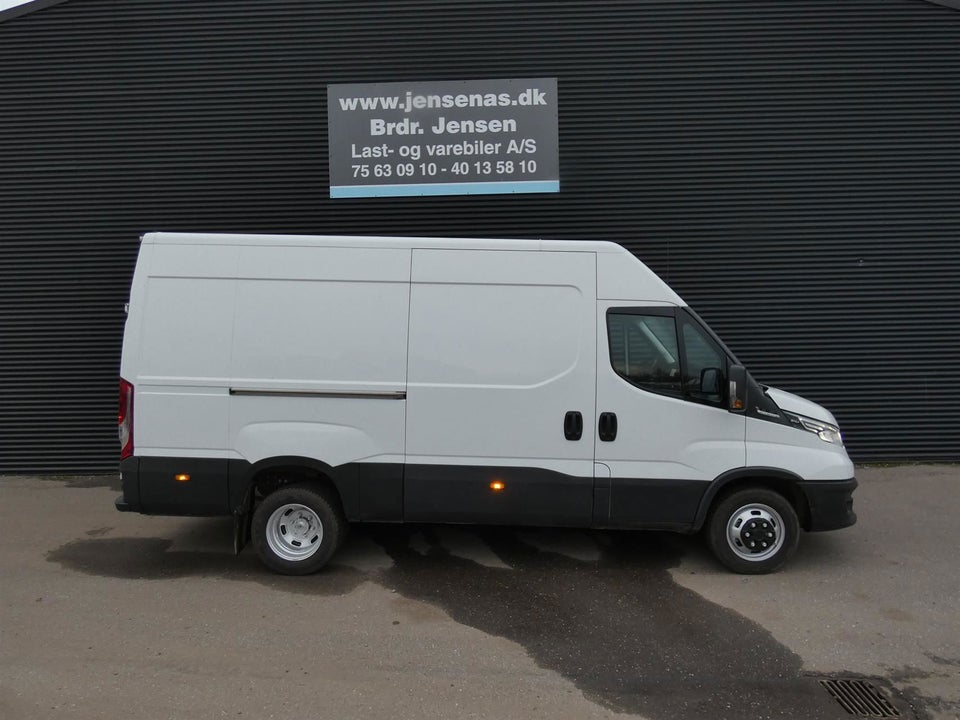 Iveco Daily 3,0 35C18 12m³ Van AG8