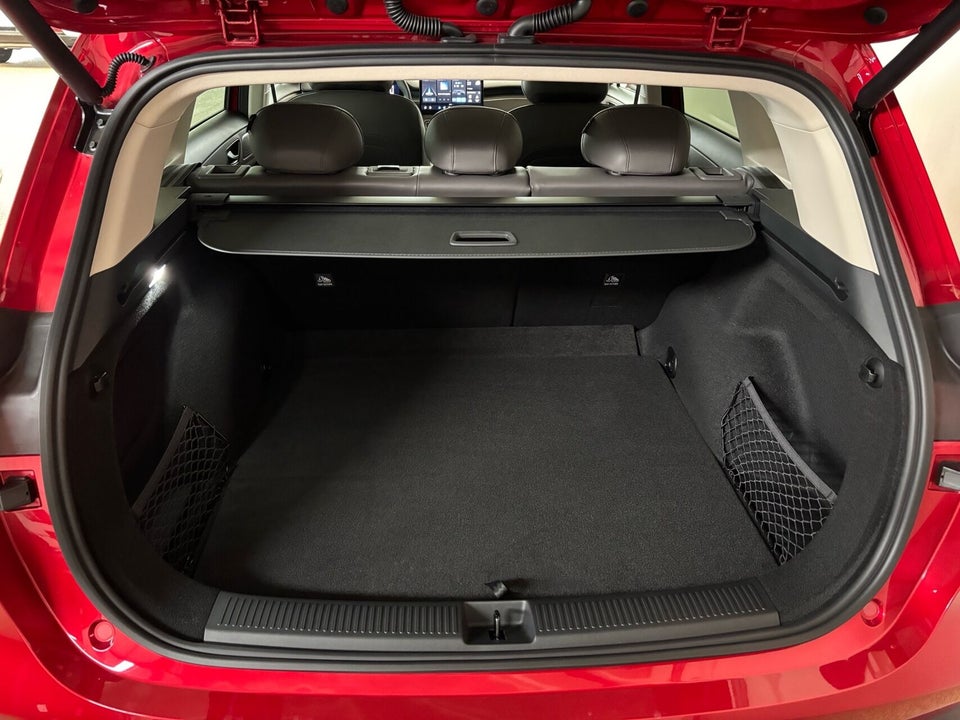 MG MGS6 77 Luxury Long Range 5d