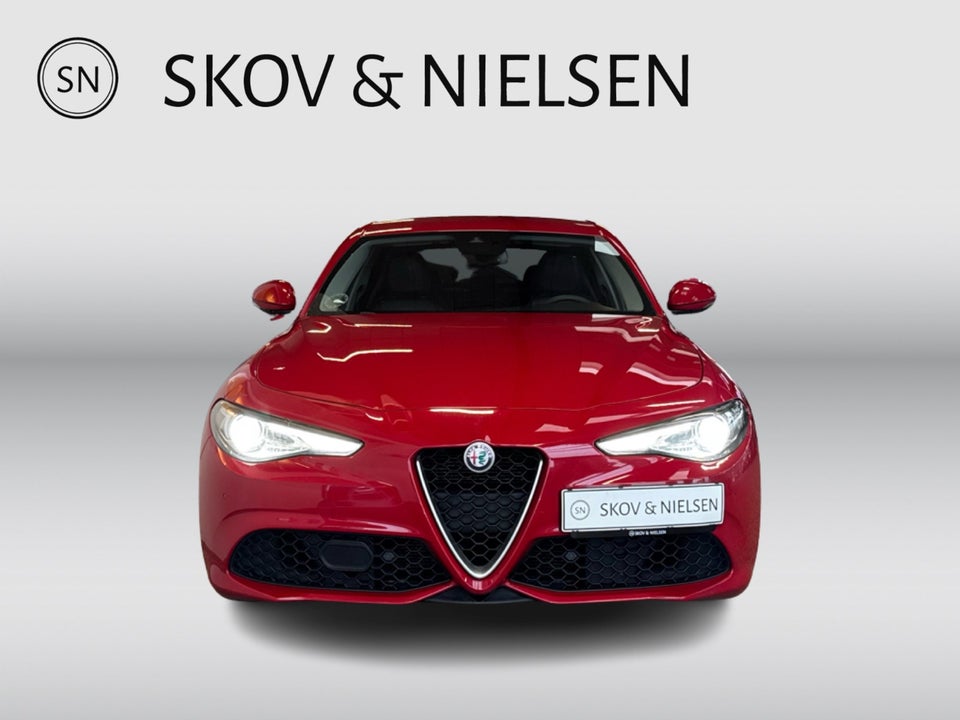 Alfa Romeo Giulia 2,0 T 280 Veloce aut. Q4 4d