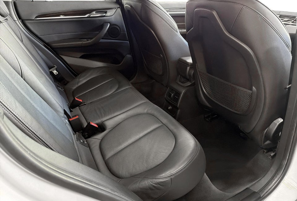 BMW X1 2,0 sDrive20d Advantage 5d
