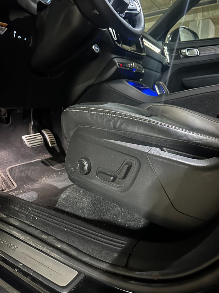 Volvo XC40 1,5 T5 ReCharge Plus Dark aut. 5d