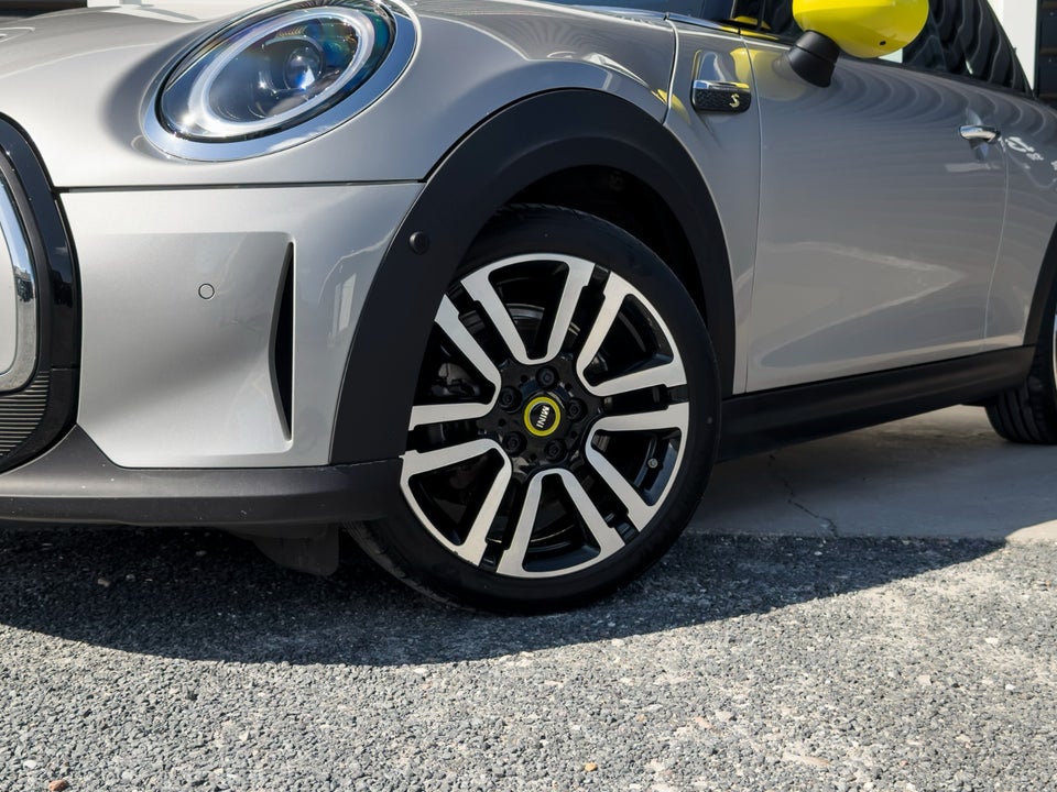 MINI Cooper SE Yours Trim 3d