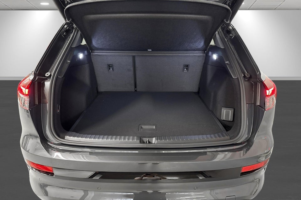 Audi Q4 e-tron performance 5d
