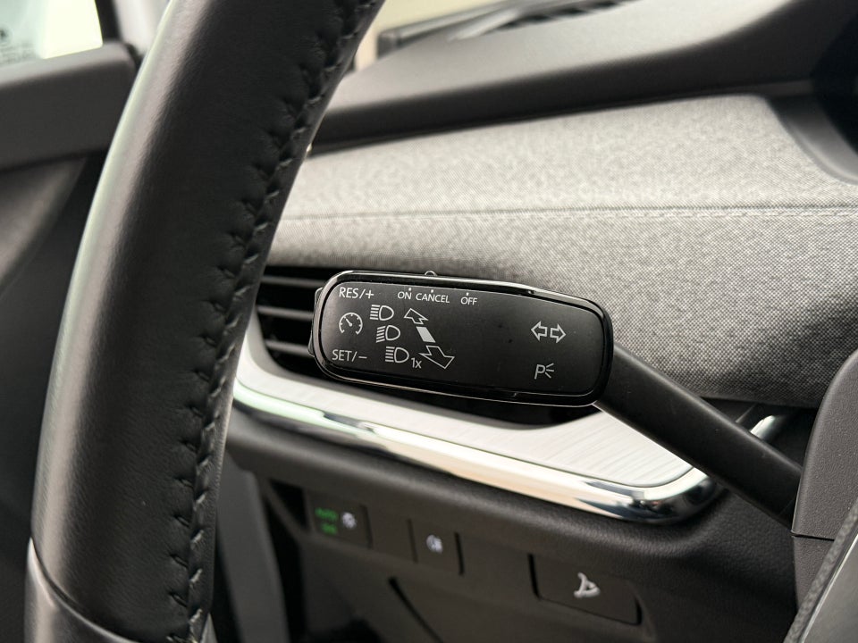 Skoda Enyaq 50 iV Loft 5d