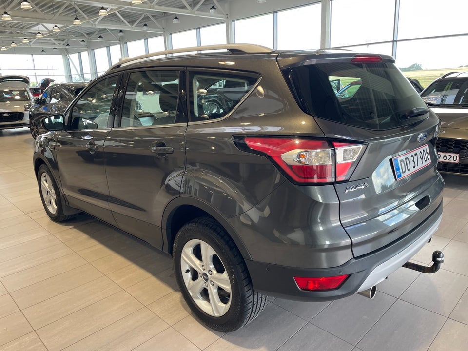 Ford Kuga 1,5 TDCi 120 Titanium aut. 5d